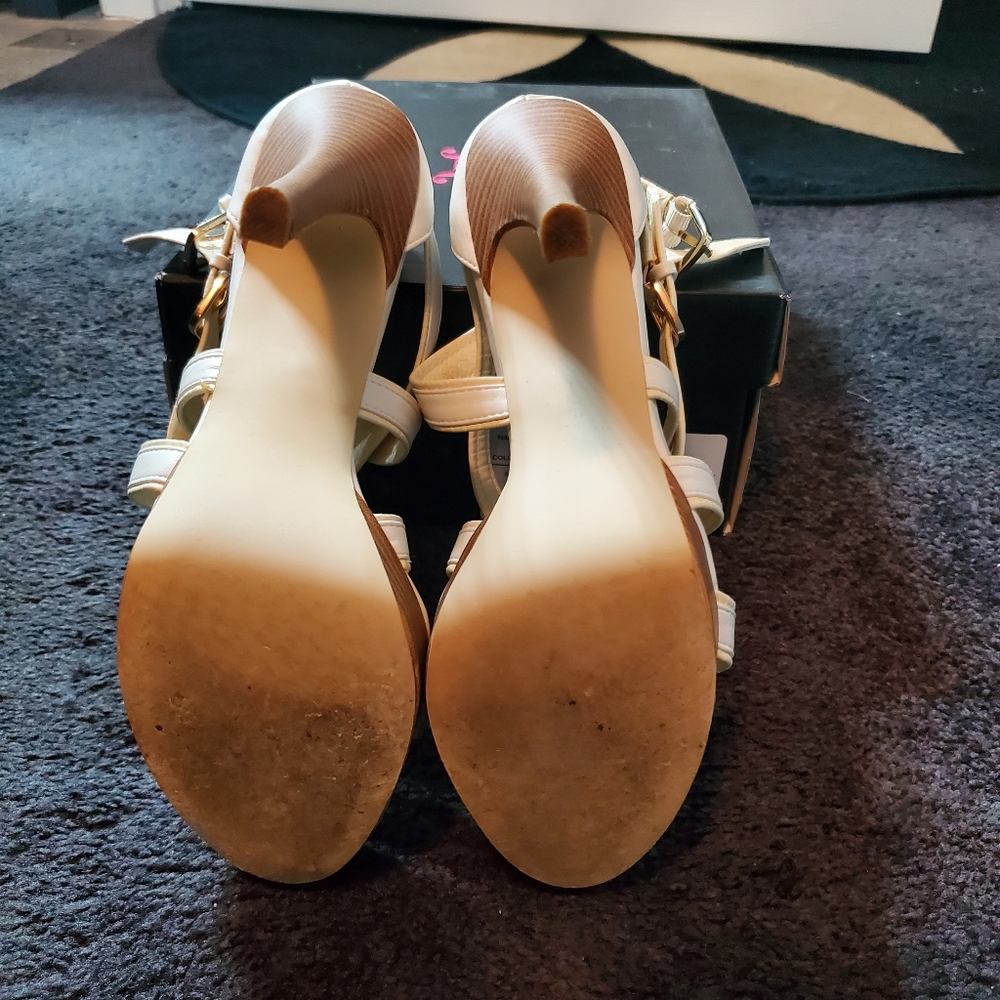 Heels - Picture 4 of 8